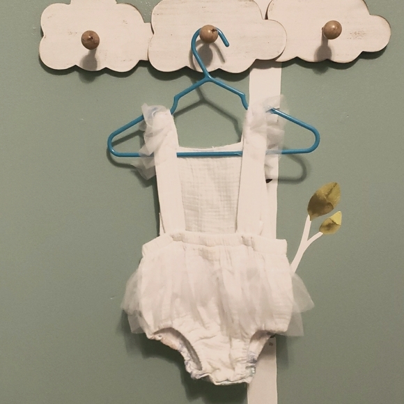 Embroidered Tulle Overalls Onesie Size 12 months - Picture 4 of 5
